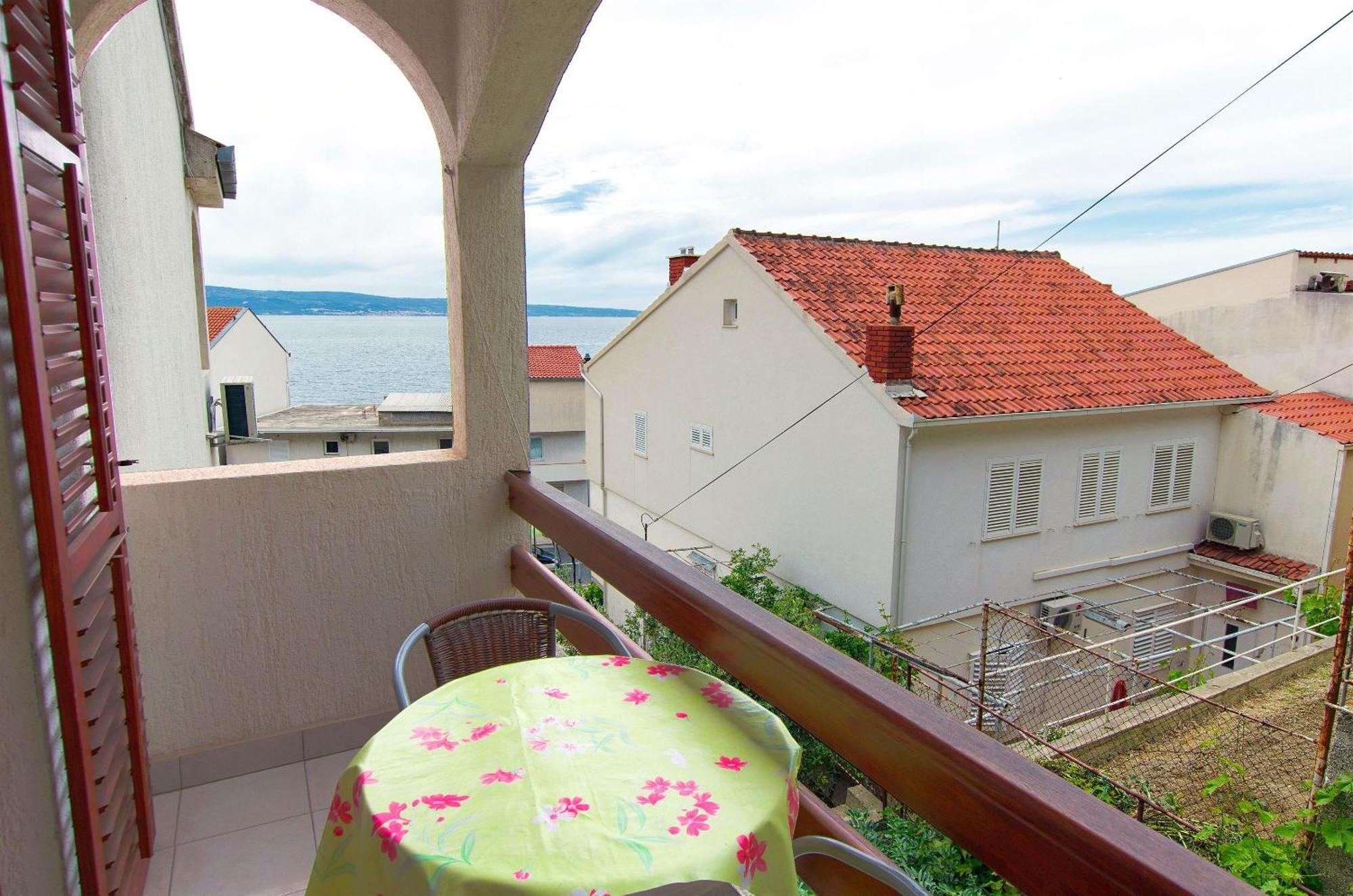 Apartments Neva Sumpetar Luaran gambar